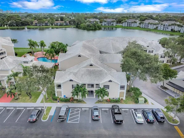 2880 N Oakland Forest Dr APT 102, Fort Lauderdale, FL 33309