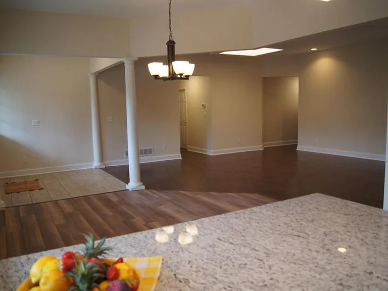 6990 Greenwich Rd — Photo 16