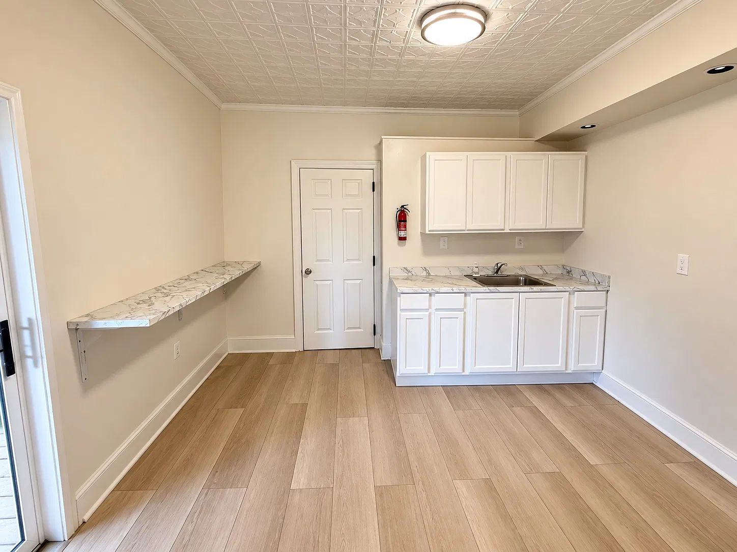 4 bed, $1,650 — Photo 4