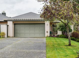 4360 Emily Carr Dr #19, Saanich, BC