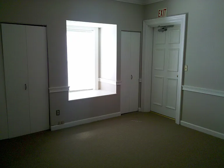 300 W Broome St #200 — Photo 7