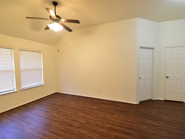 3005 Thicket Dr — Photo 18