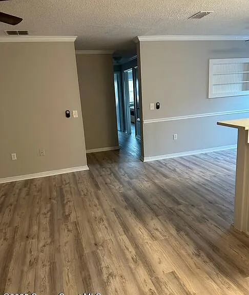 265 Spring Dr #3 — Photo 9