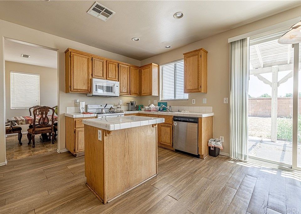 45838 Coventry Ct, Lancaster, CA 93534 Zillow