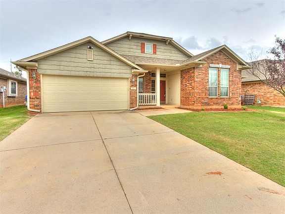 2nd image of 320 White Oaks Dr