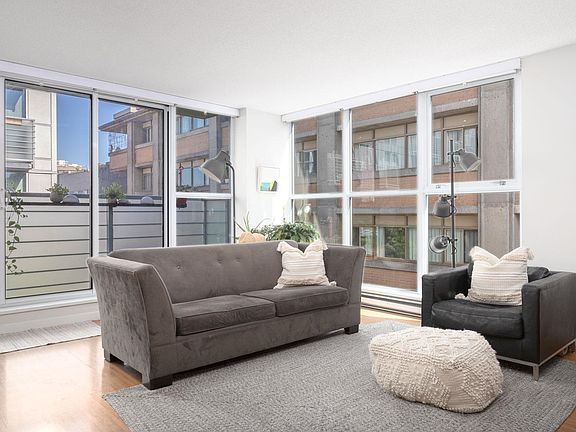 5th image of 168 Powell St #601