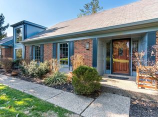 1144 Rostrevor Cir, Louisville, KY 40205