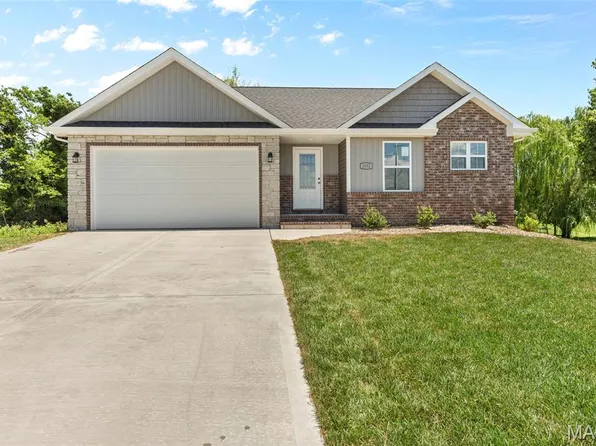 2832 Beth Ann Ct, Pontoon Beach, IL 62040