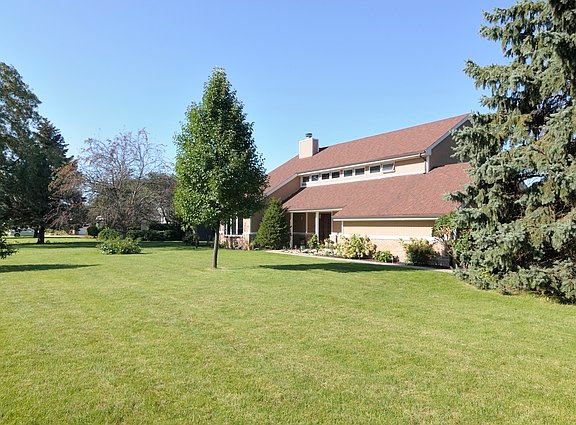 2nd image of 17556 S Virginia Dr