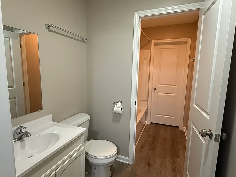 414 S Main St #B — Photo 17