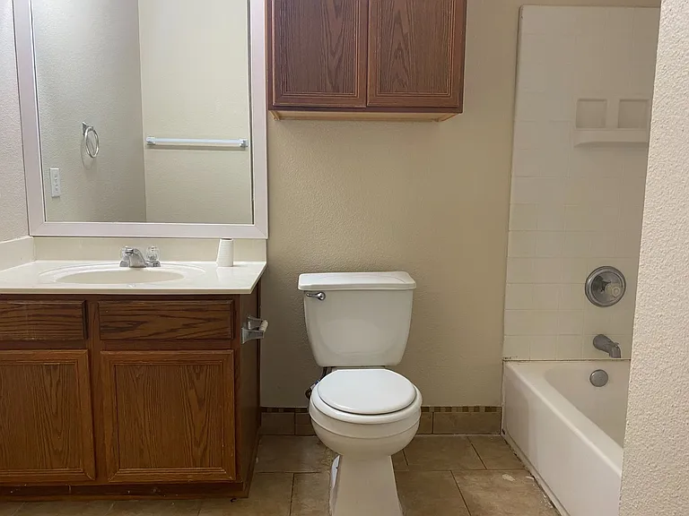 5123 Fountain Hl — Photo 17