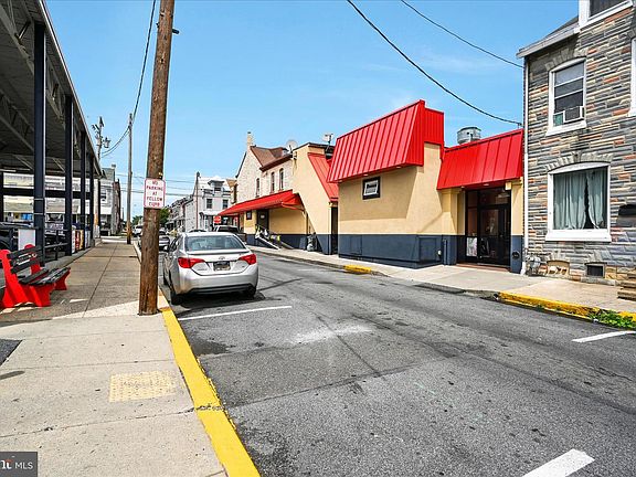 5th image of 1349 Moss St