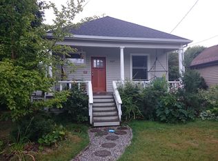 547 N 76th St, Seattle, WA 98103