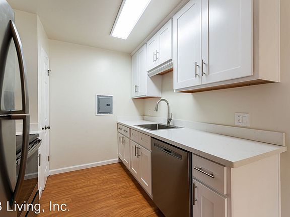 3rd image of 1859 Joan Way Unit 5