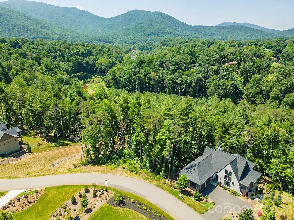 1st image of 149 Riverbend Forest Dr #6