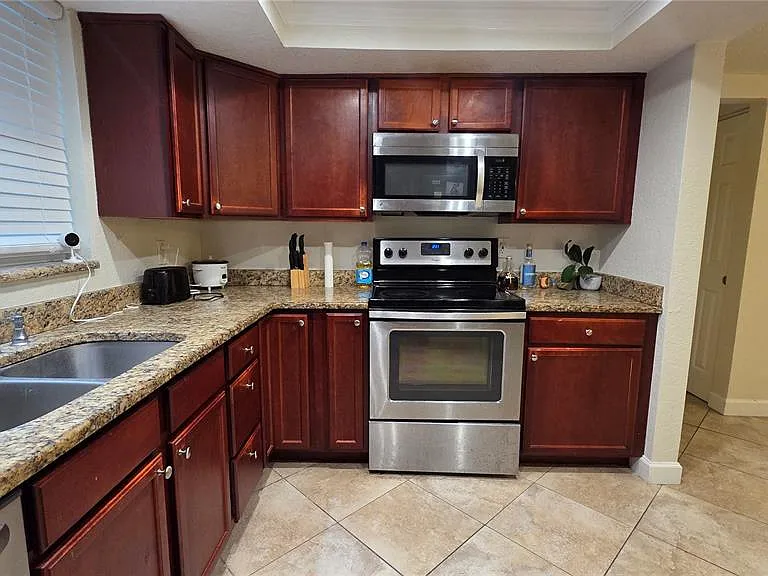 7340 Brentwood Dr — Photo 10