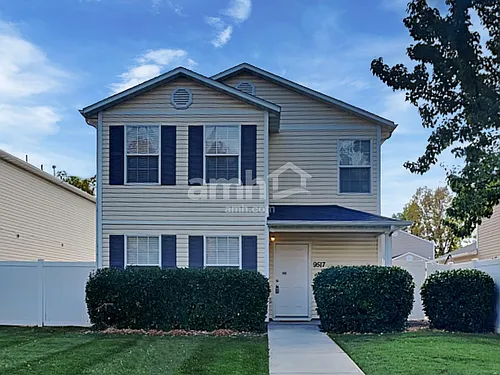 9517 W Shelborne Dr Photo 1