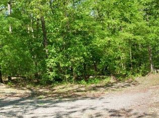 280 Wrenwood Dr, Tuscumbia, AL 35674
