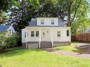 10 Cedar Ln, Chatham, NJ 07928