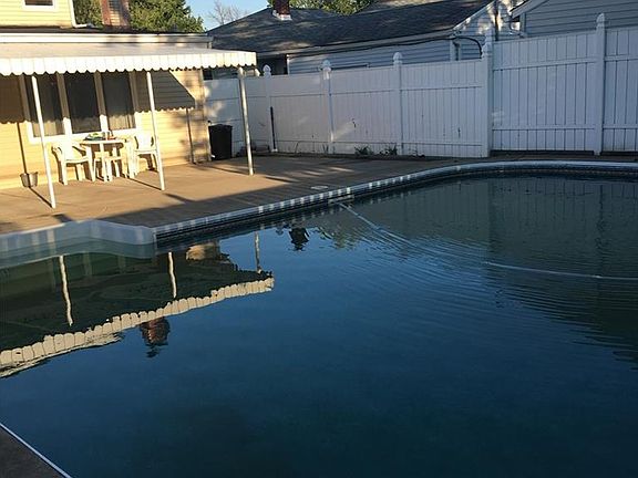 5th image of 24 Conant Dr