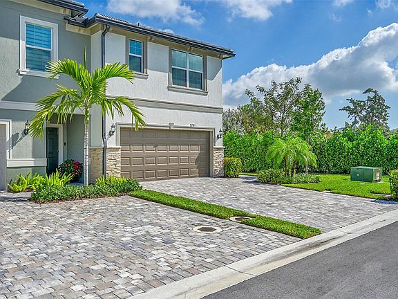 5th image of 3201 Watercress Drive #3201