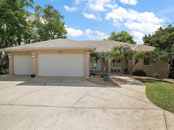 41437 Silver Dr, Umatilla, FL 32784