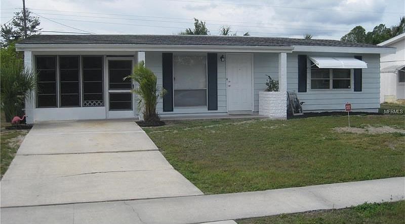 Move in ready! 2 bedroom home