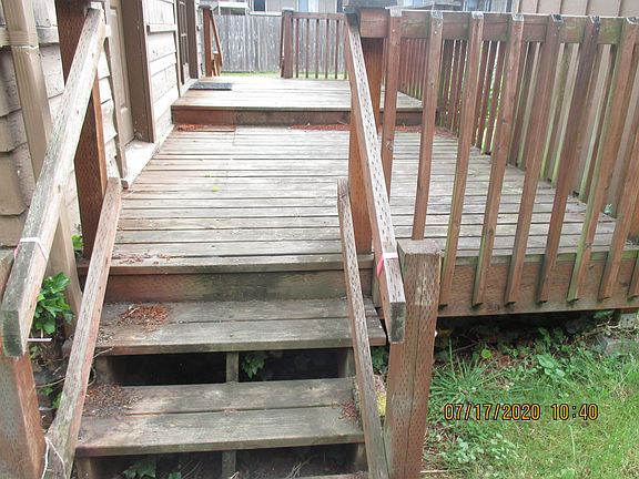 3rd image of 312 10th Ave SE