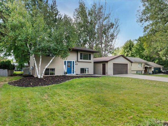 409 Medayto Dr, Spicer, MN 56288