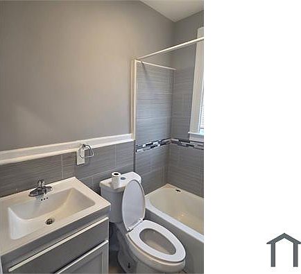 4th image of 9361 Woodside St #6