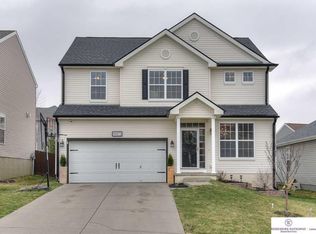 14872 Young St, Bennington, NE 68007