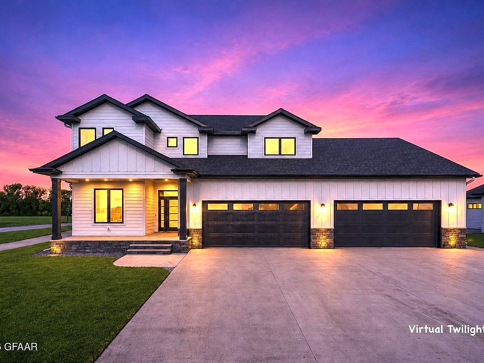 1st image of 5498 Courtyard Dr