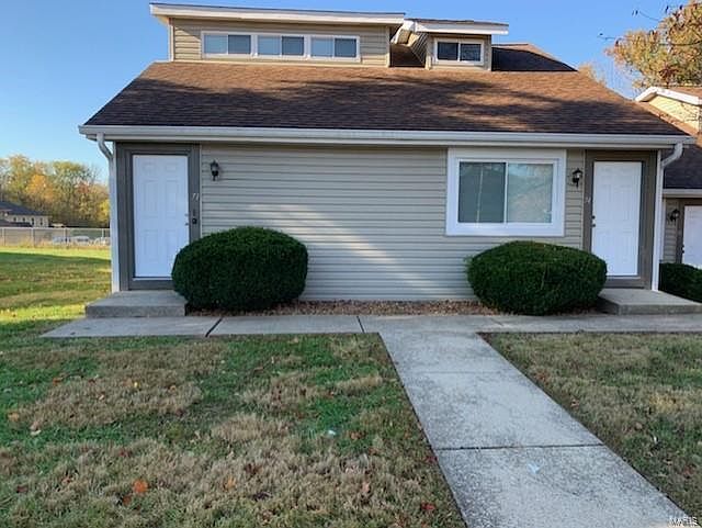 1st image of 73 Village Circle Dr