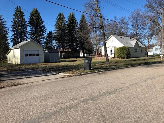 4th image of 251 3rd Ave N