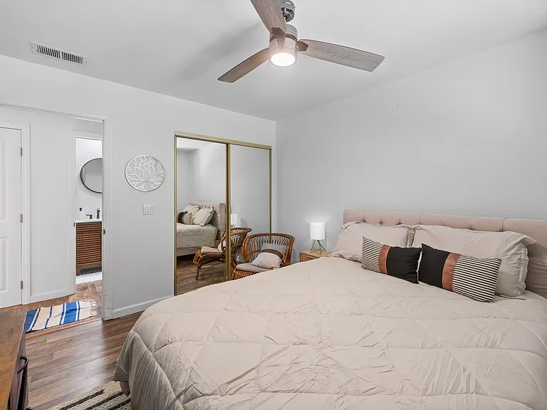 510 N Villa Ct #100 — Photo 14