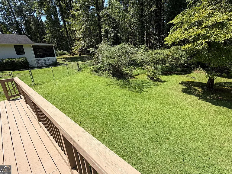 310 Sharon Dr — Photo 25