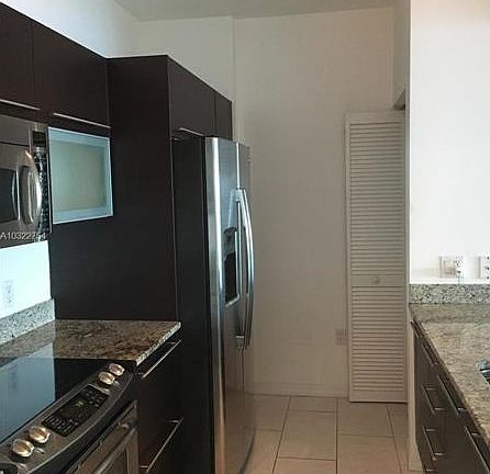 3rd image of 951 Brickell Ave APT 340