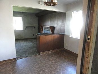 4th image of 4499 N Eddy Ave