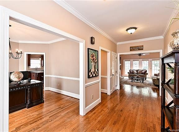 3rd image of 6819 Rea Croft Dr