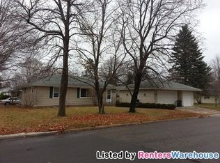 410 Norway Dr E, Annandale, MN 55302