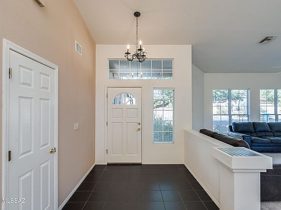 5th image of 877 W Annandale Way