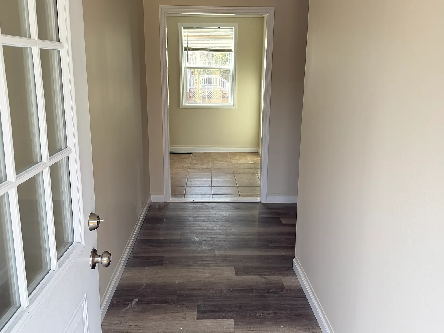 3 bed, $1,200 — Photo 2