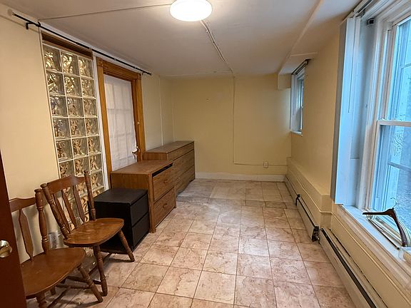 5th image of 133 Reed St #2