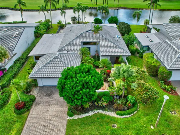 71 Northwoods Lane, Boynton Beach, FL 33436