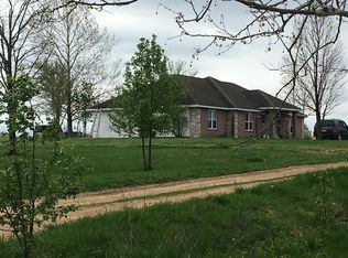 14 River Breeze Ln, Buffalo, MO 65622