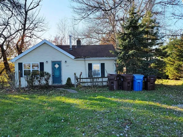 3245 Mentel Rd, Monroe, MI 48162
