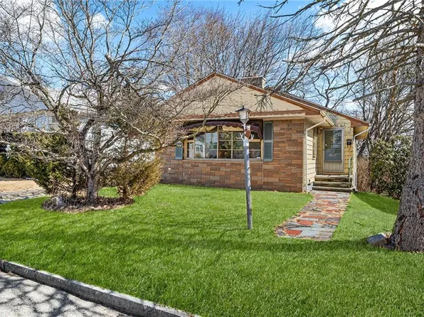 151 Hillcrest Ave, Providence, RI 02909