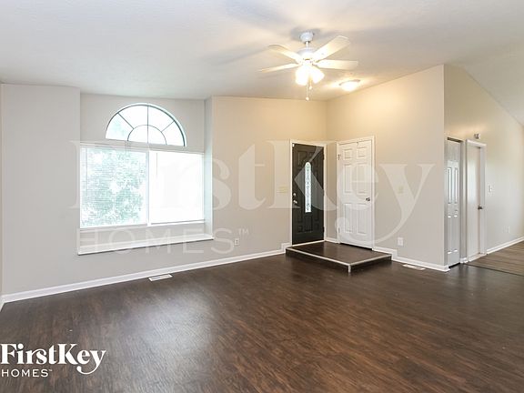 4th image of 3912 Truro Ct