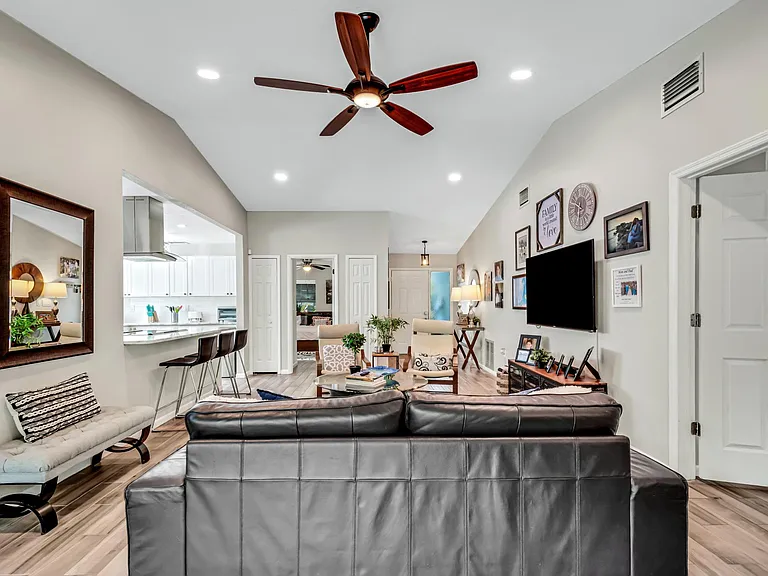 2168 Little Brook Ln — Photo 5
