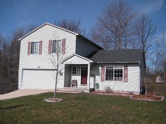 1st image of 584 Breeze Ct